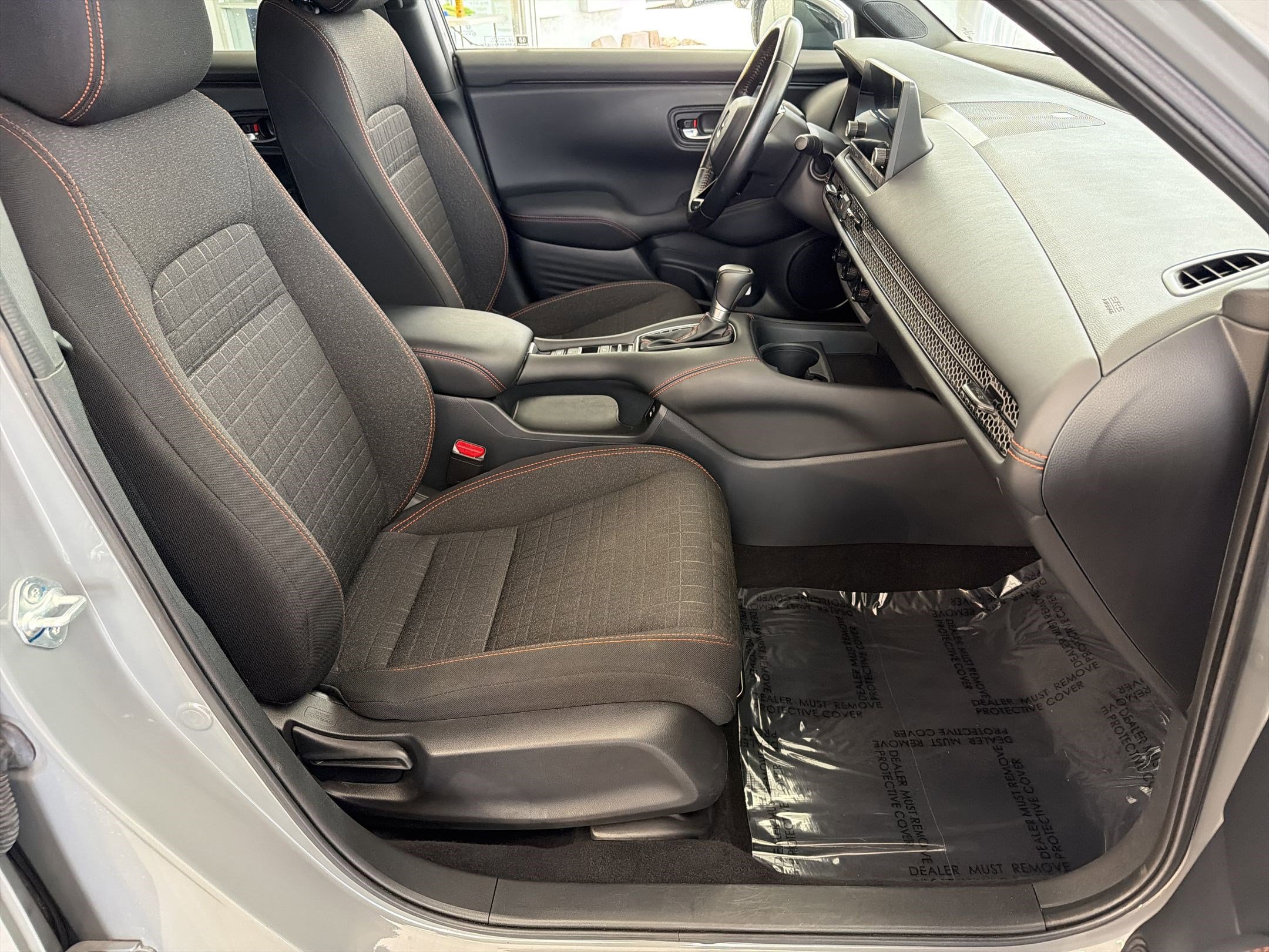 Used 2025 Honda HR-V Sport image 29
