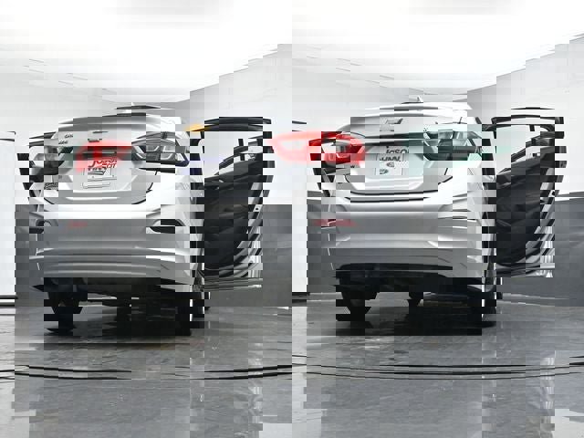 Used 2018 Chevrolet Cruze LT w/ Convenience Package image 38