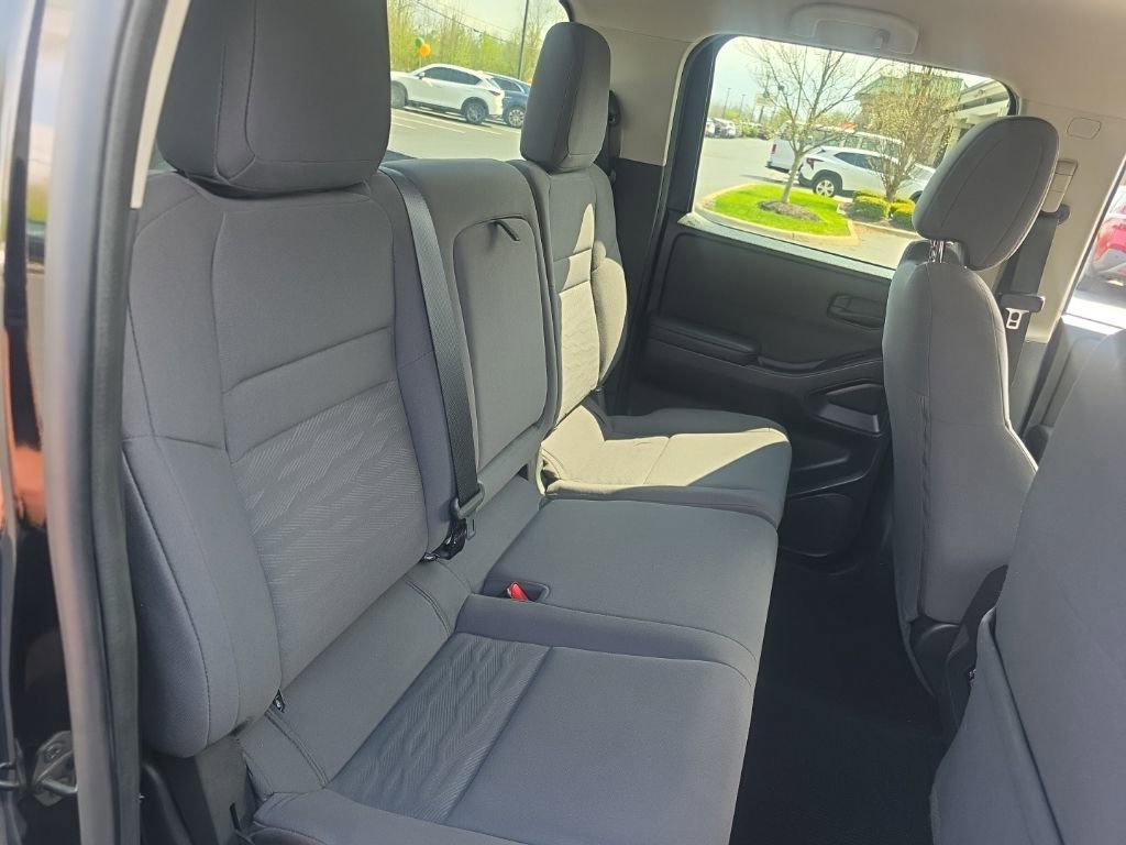 Used 2022 Nissan Frontier S w/ Technology Package RWD image 29