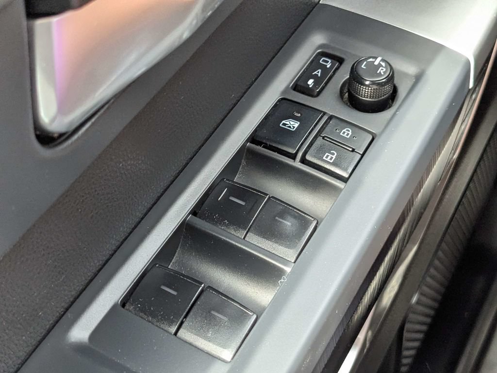 Used 2022 Toyota Tundra Platinum RWD image 23