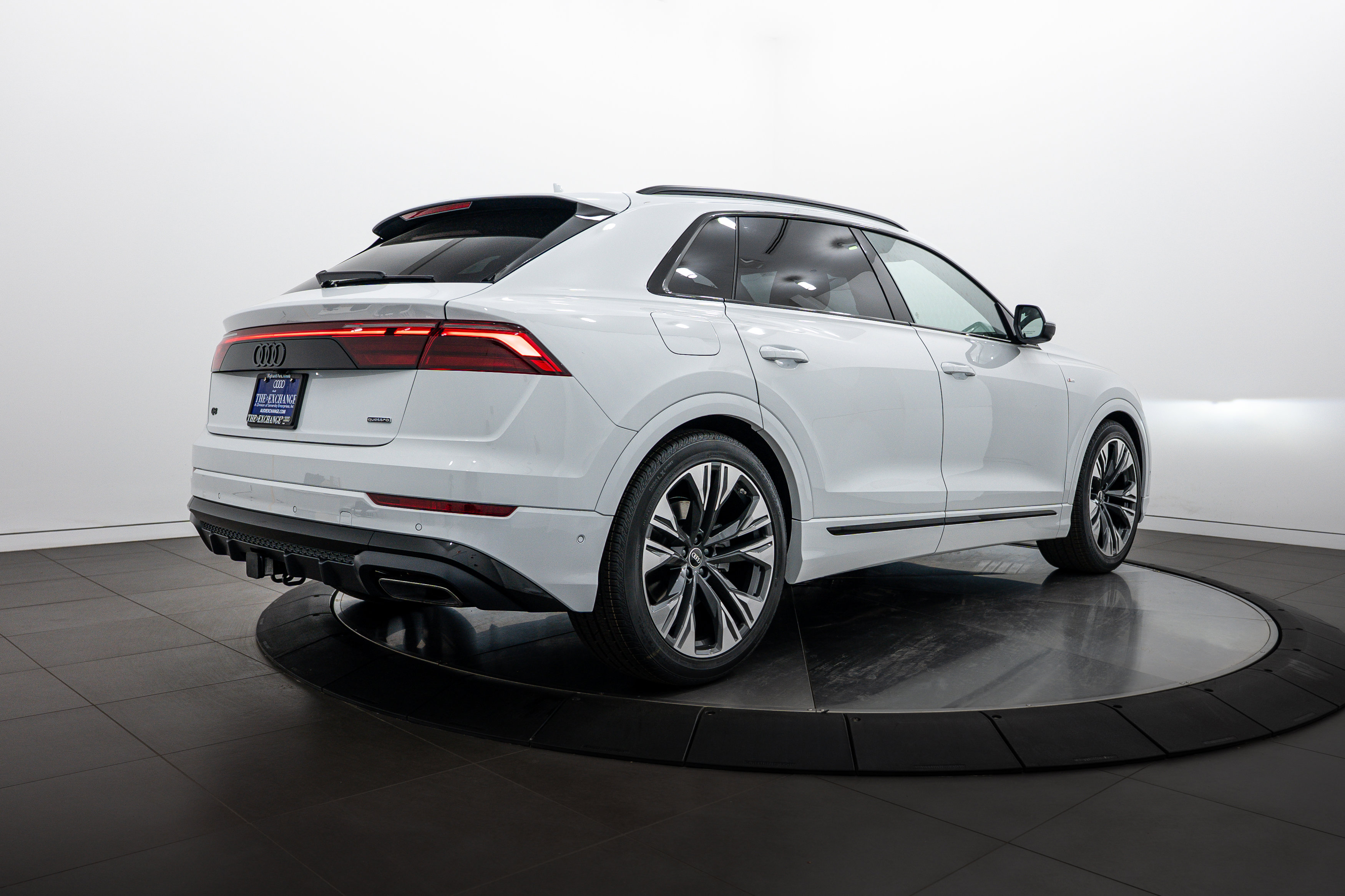 New 2026 Audi Q8 Premium Plus AWD/4WD image 4