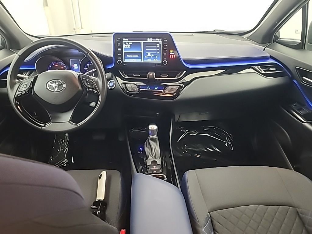 Used 2020 Toyota C-HR XLE image 19