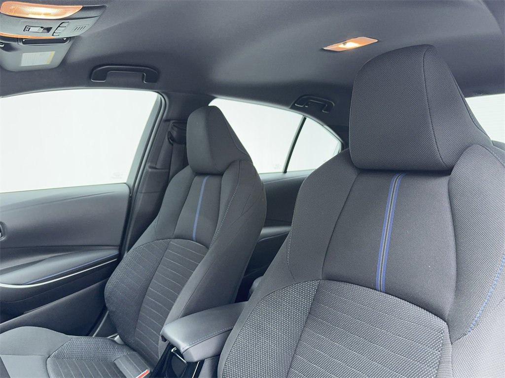 Used 2022 Toyota Corolla SE image 32