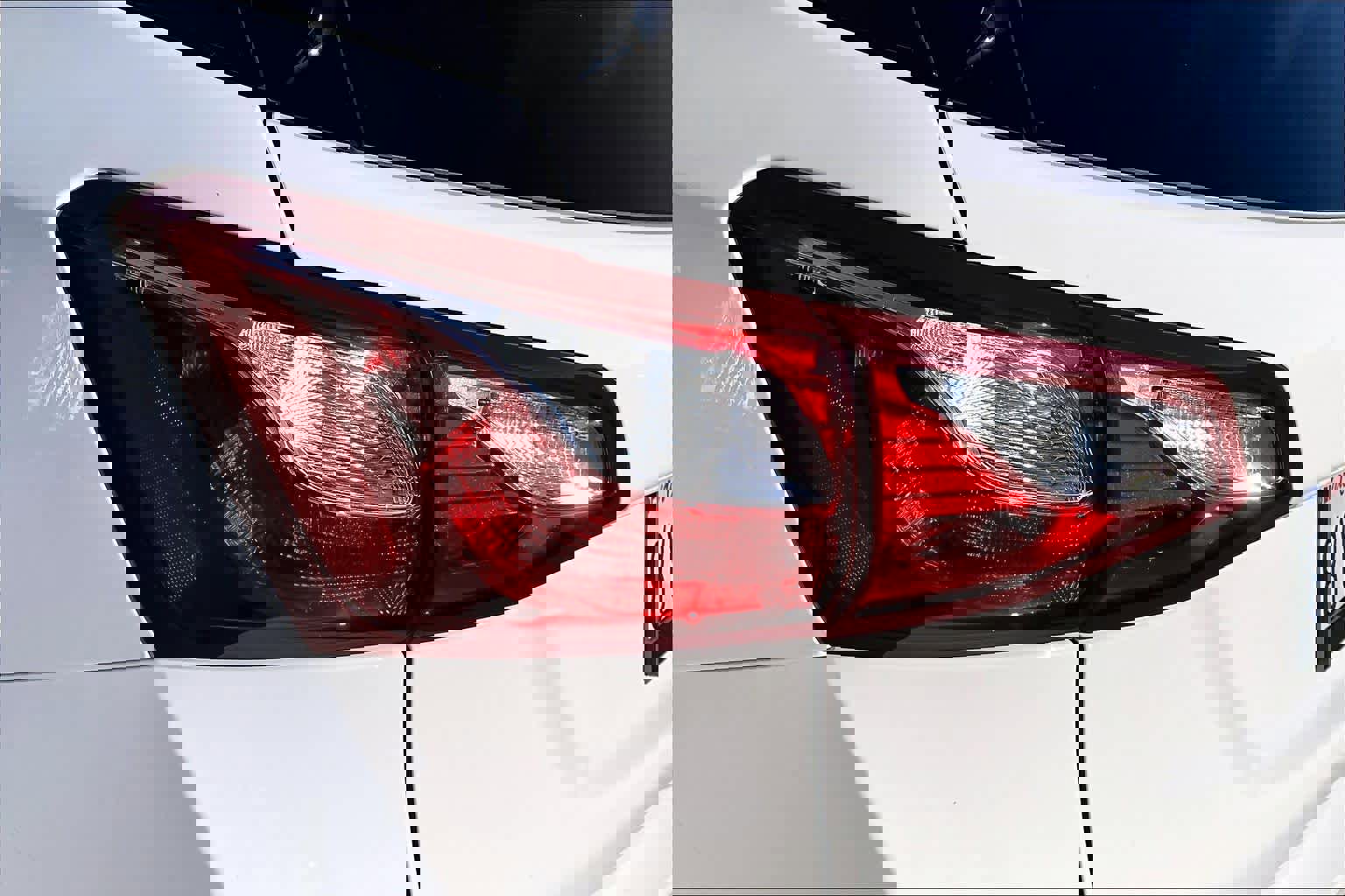 Used 2021 Chevrolet Equinox LS w/ LS Convenience Package image 28