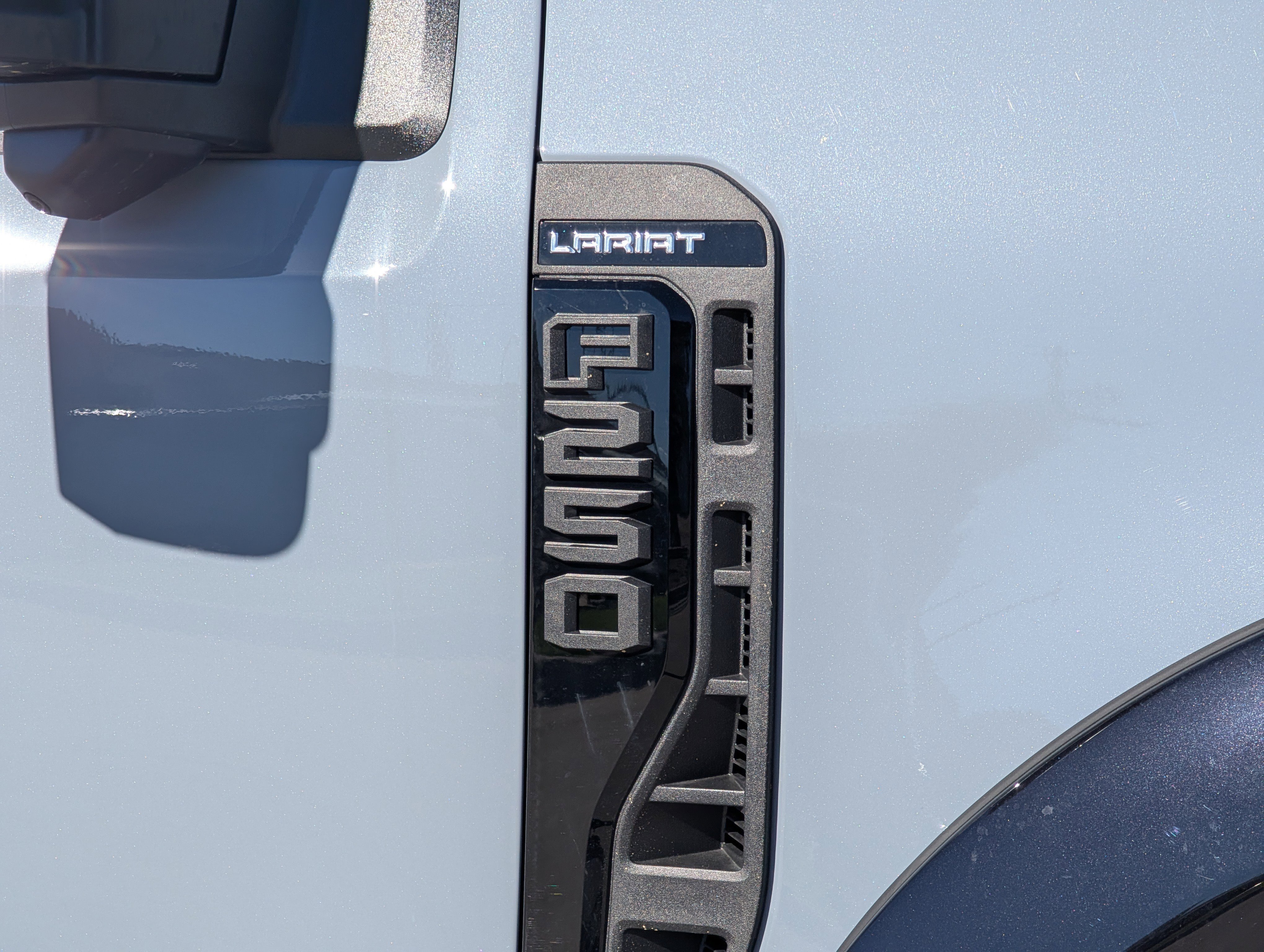 New 2026 Ford F250 Lariat w/ Black Appearance Package image 10