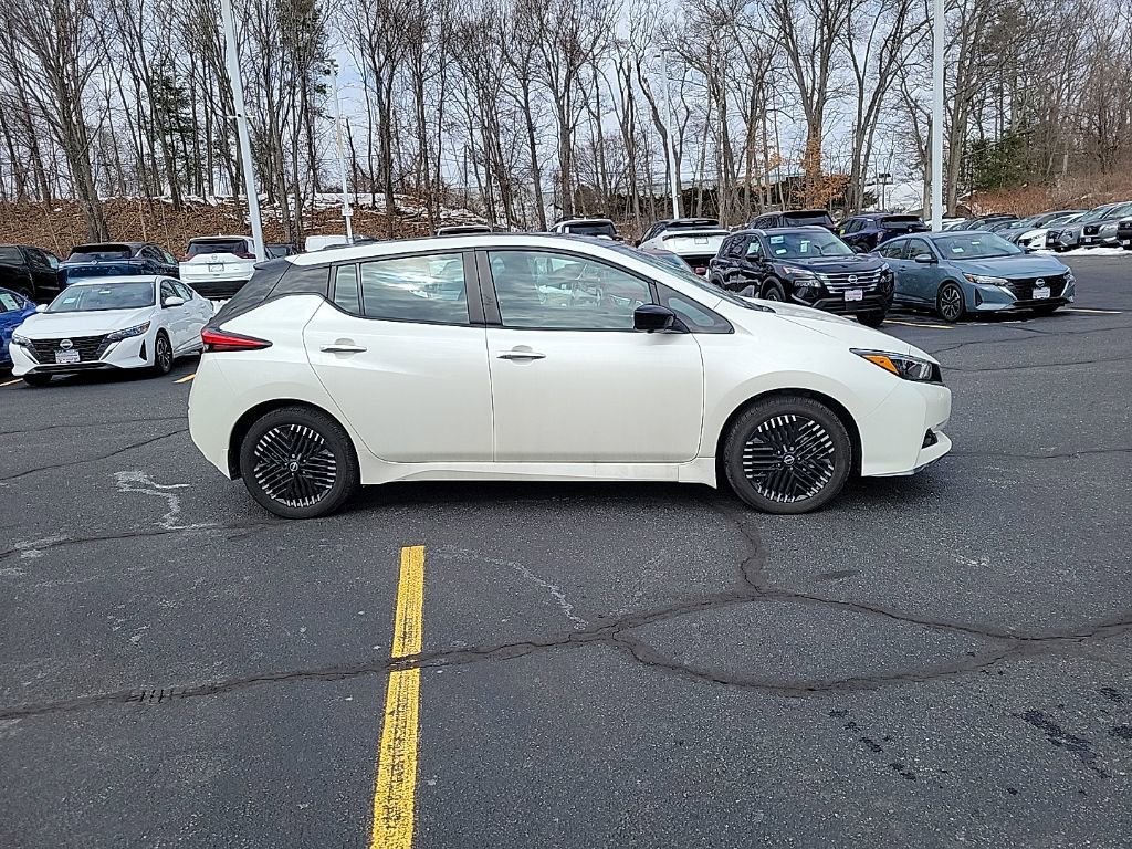 Used 2023 Nissan Leaf SV Plus image 6