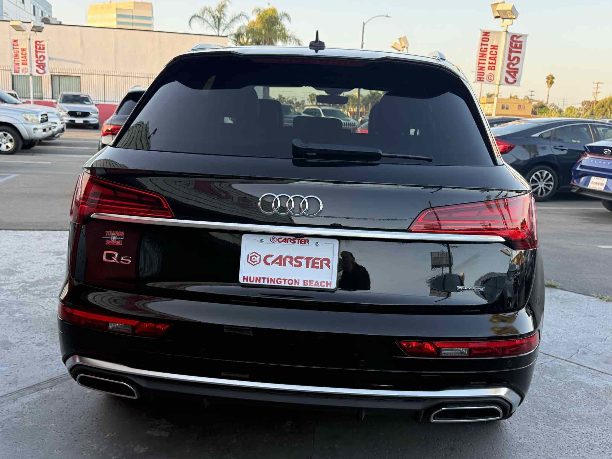 Used 2022 Audi Q5 2.0T Premium w/ Convenience Package image 4