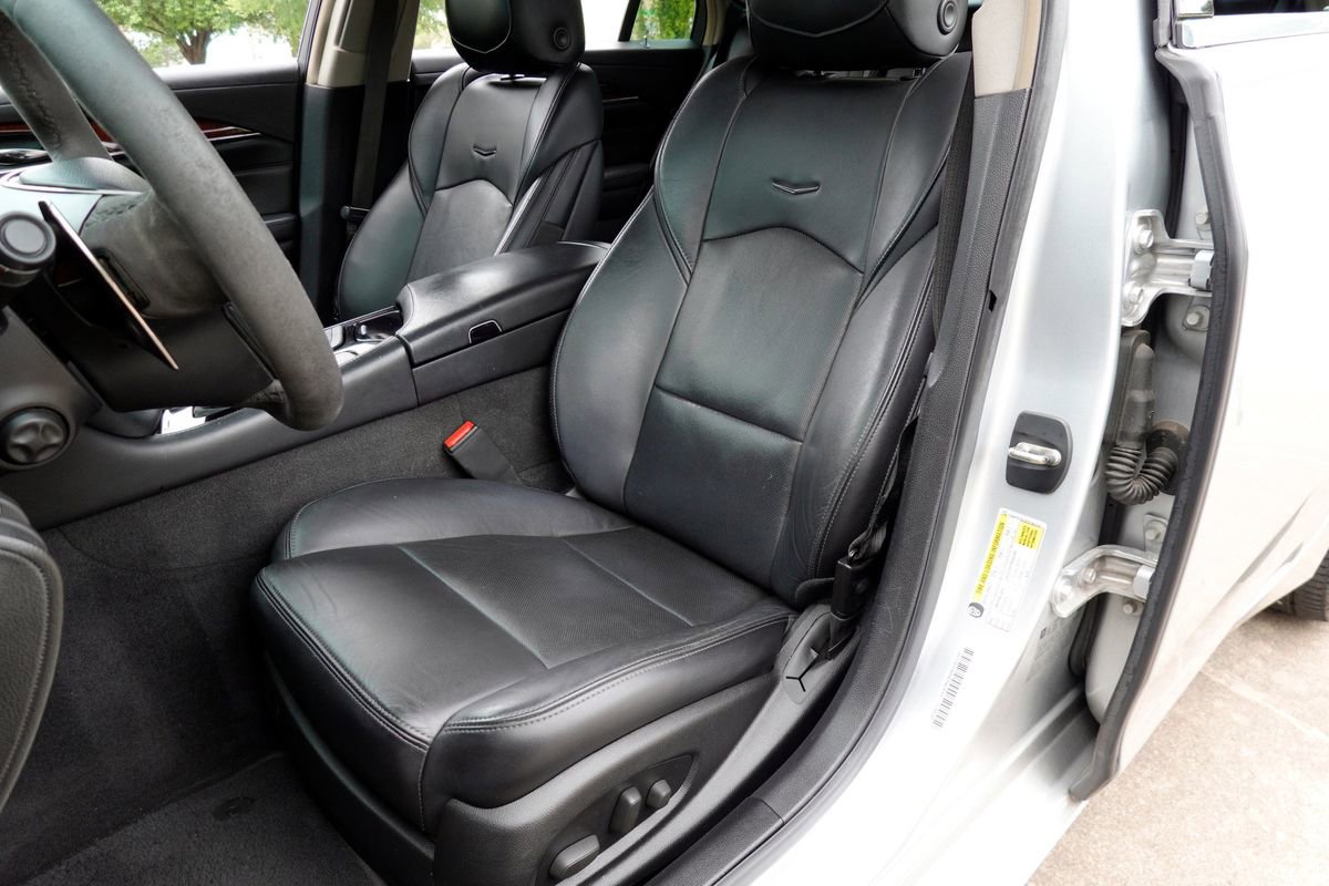 Used 2015 Cadillac CTS Luxury RWD image 6