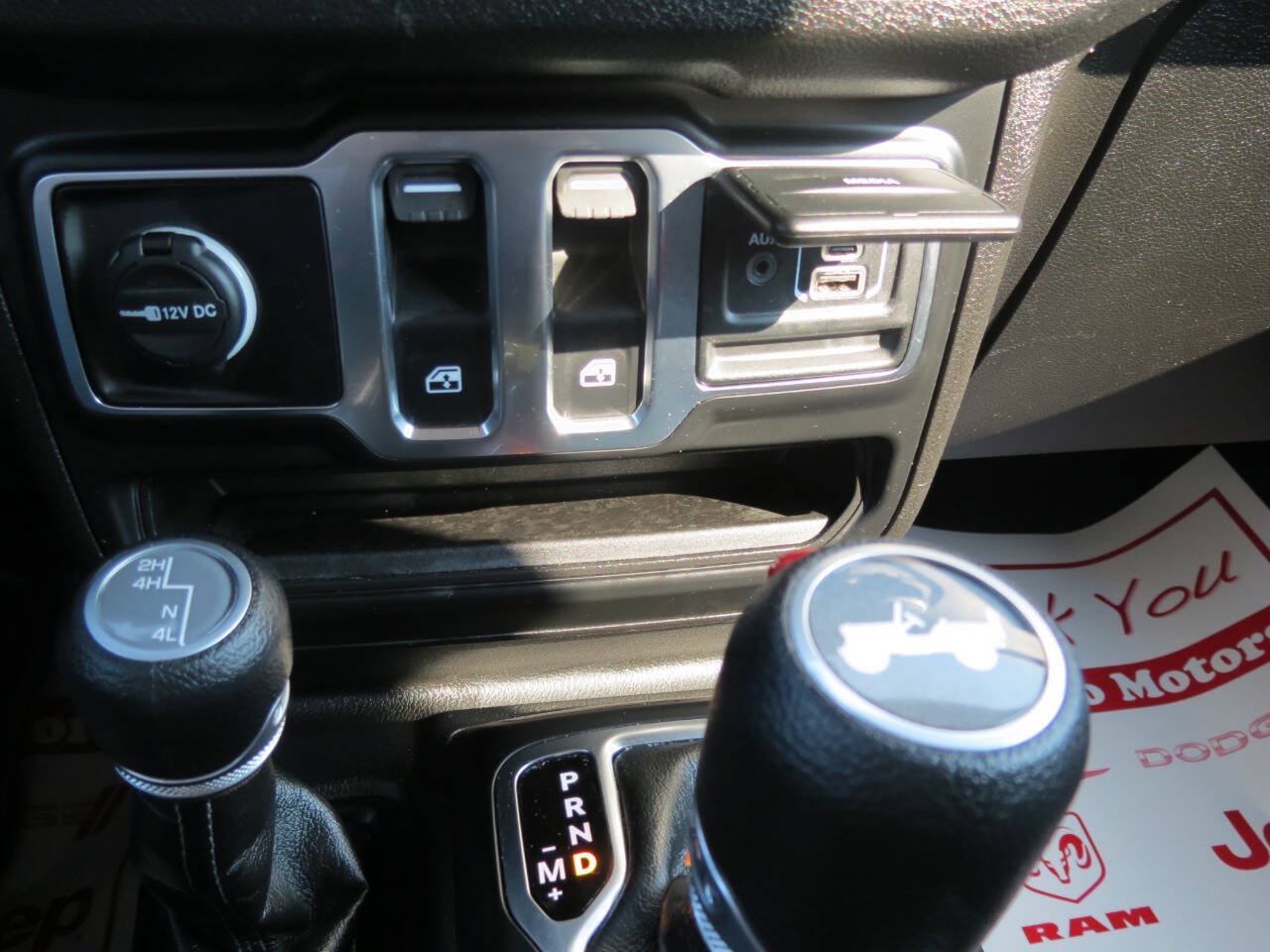 Used 2025 Jeep Wrangler Sport AWD/4WD image 19