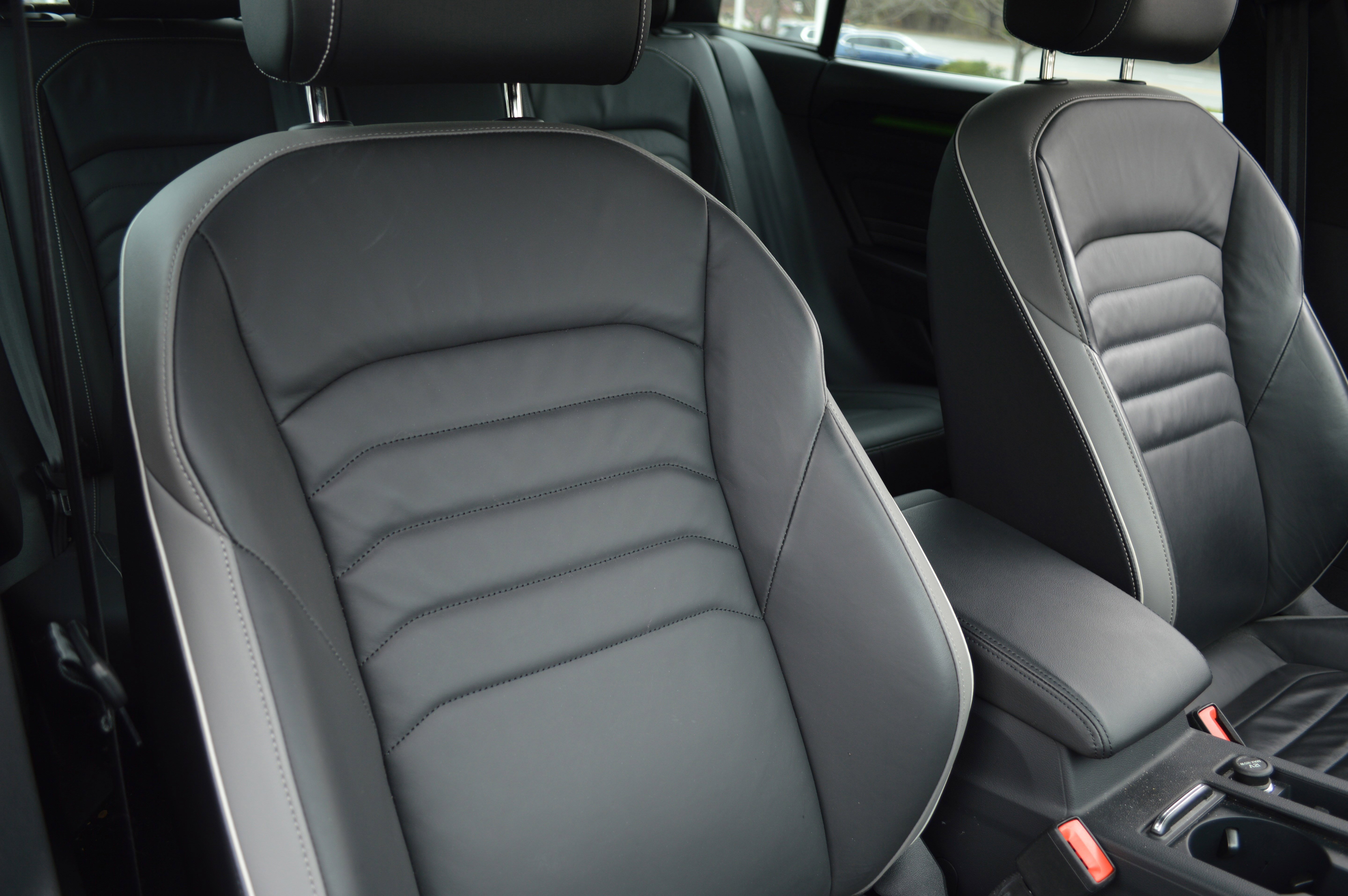 Used 2023 Volkswagen Arteon SEL image 38