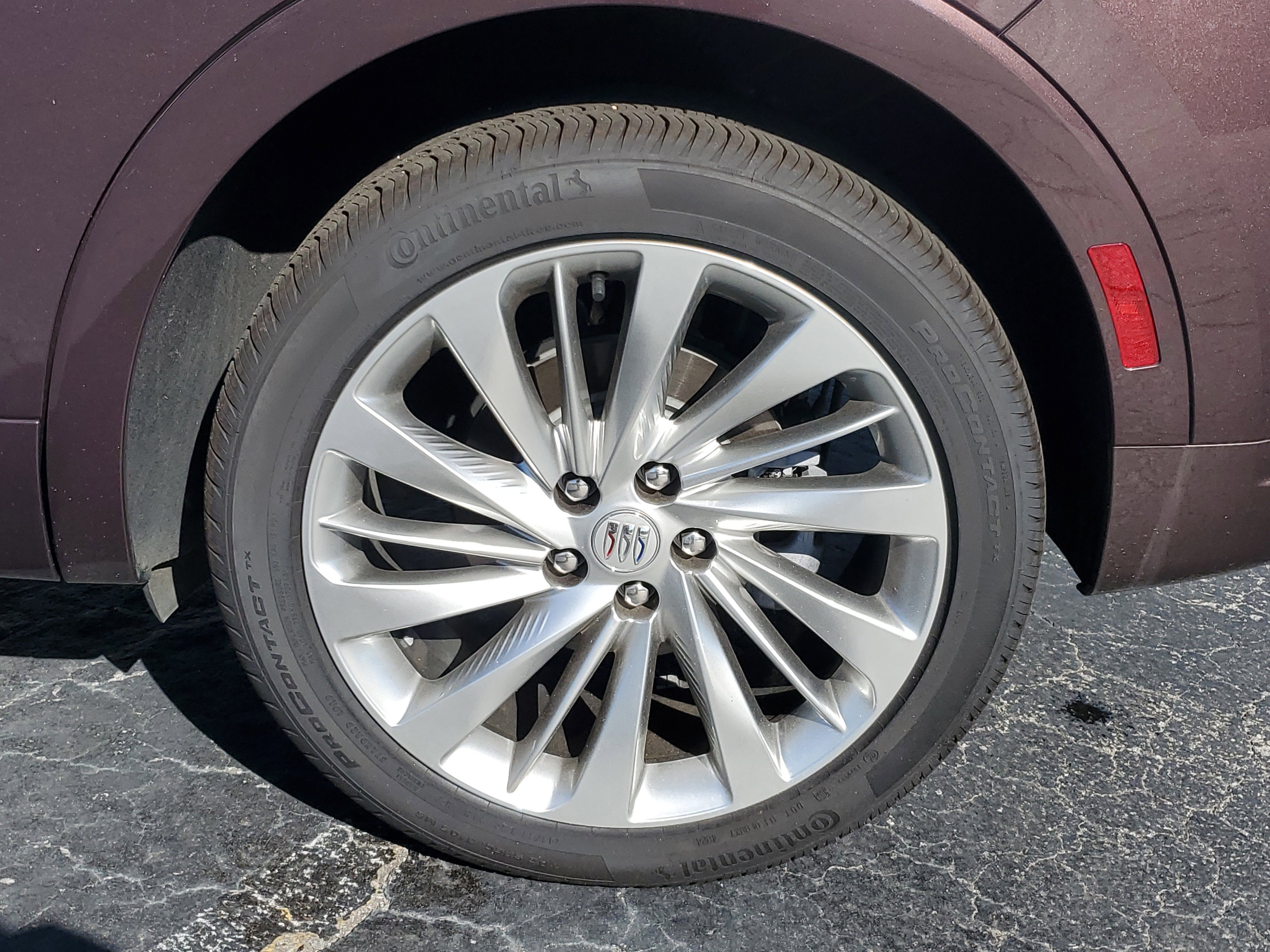 New 2025 Buick Envision Avenir image 7