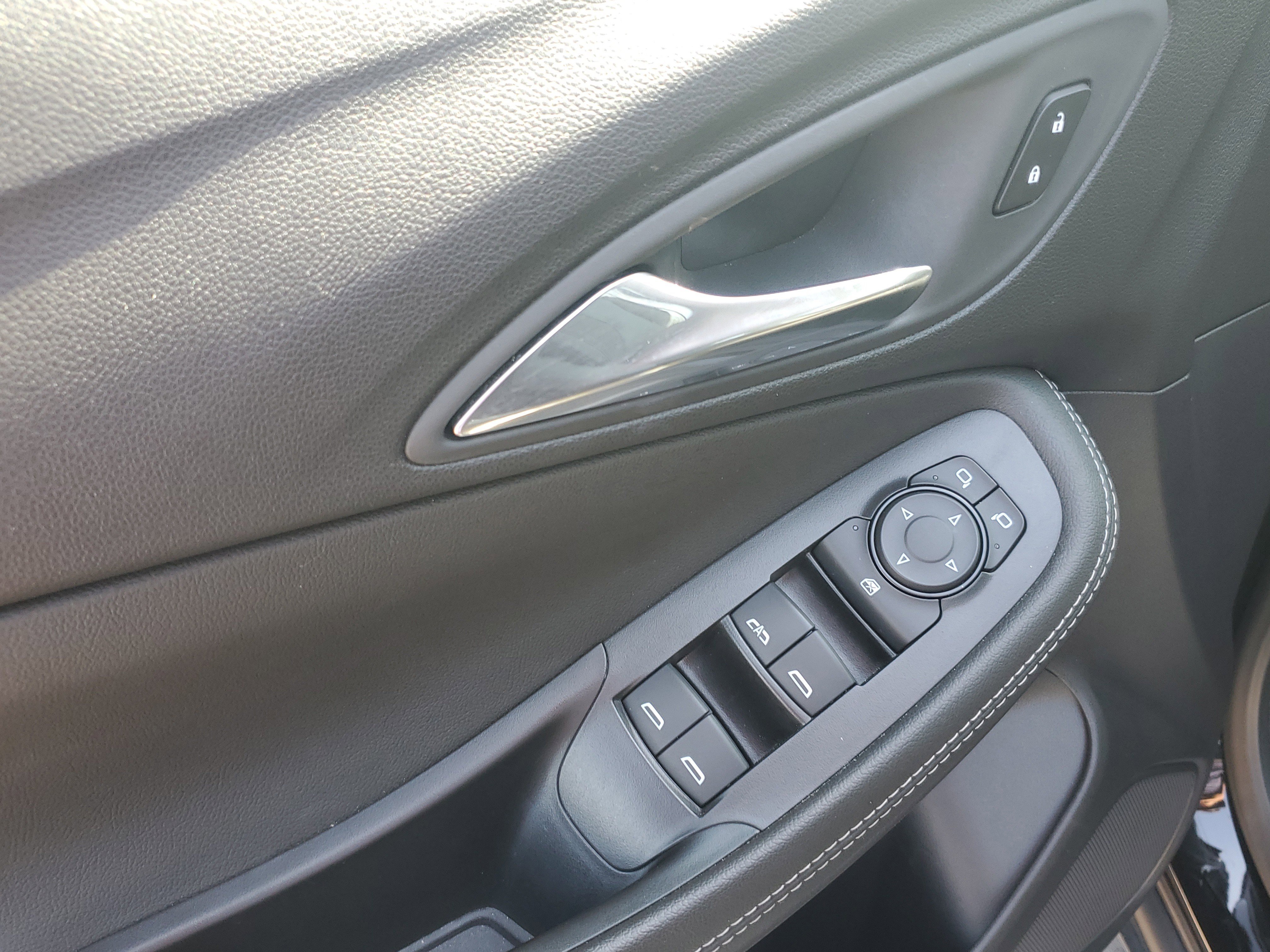 Used 2025 Buick Encore GX Preferred FWD image 9