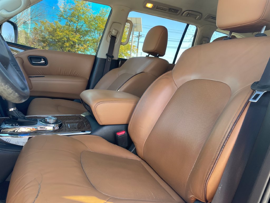 Used 2016 INFINITI QX80 4WD w/ All Season Package image 17
