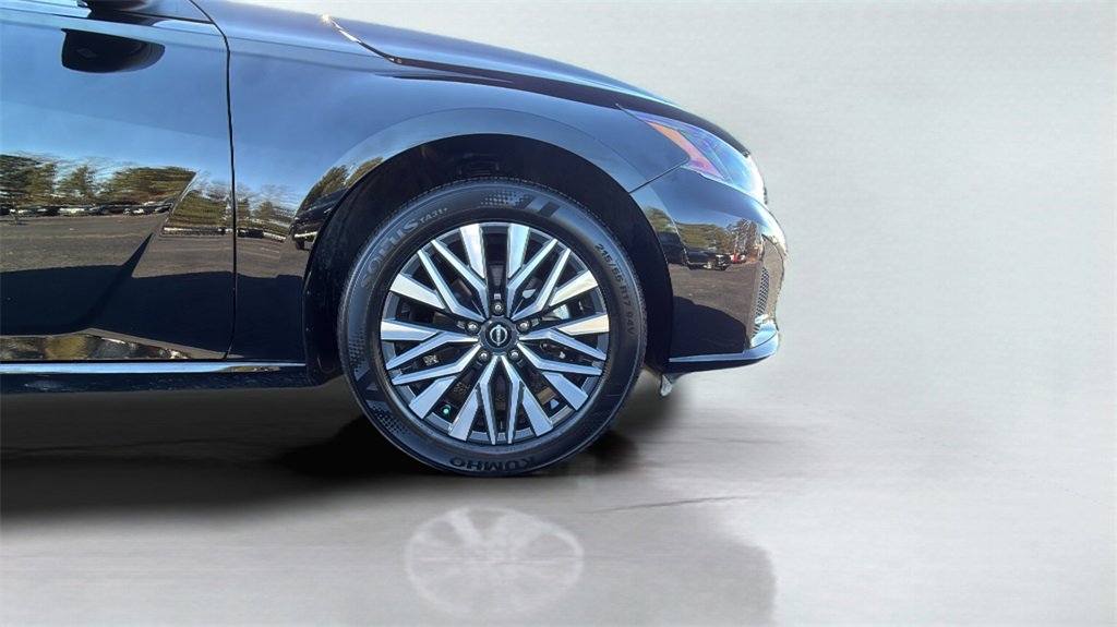 Used 2024 Nissan Altima 2.5 SV image 23