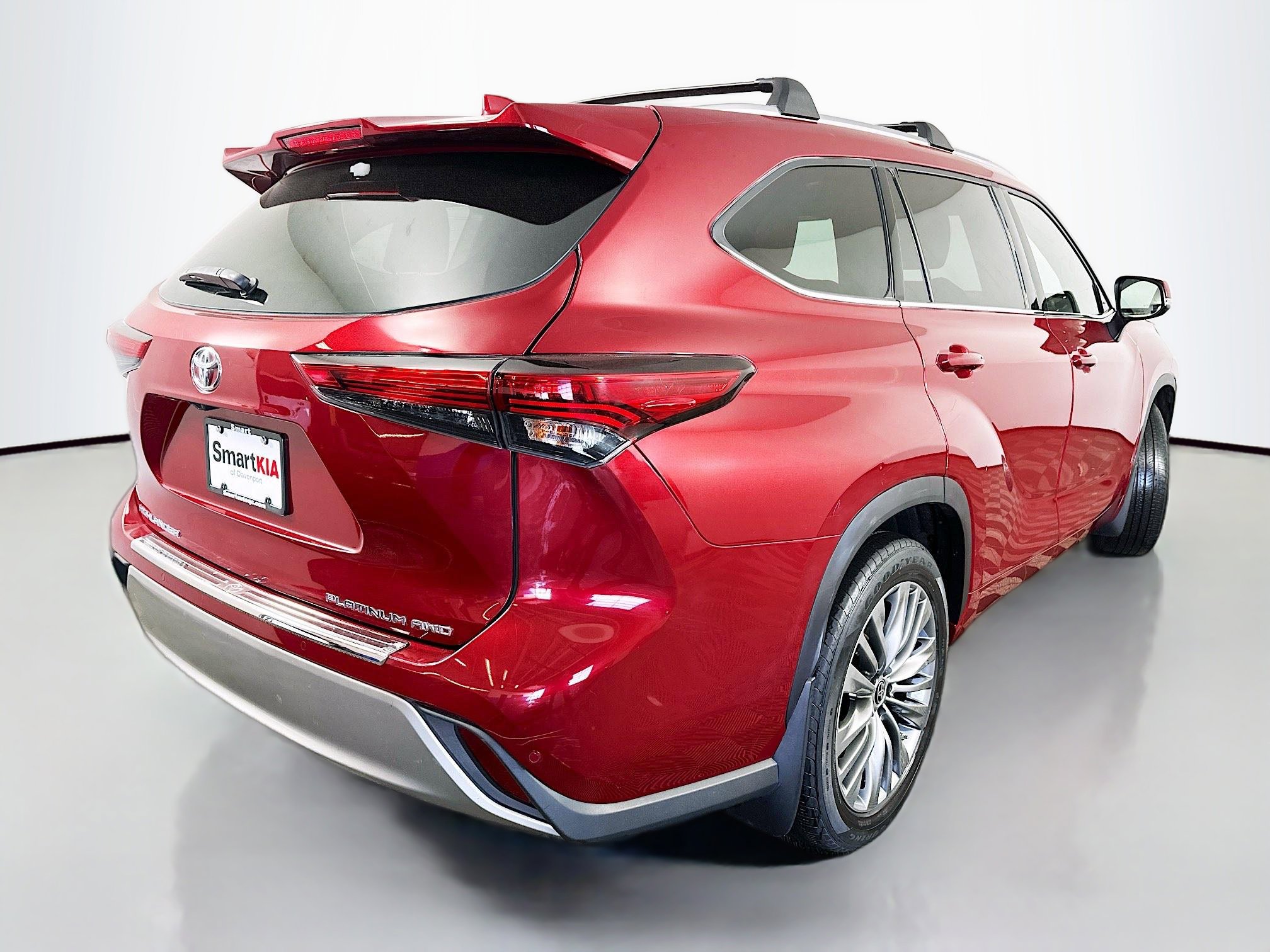 Used 2020 Toyota Highlander Platinum AWD/4WD image 7
