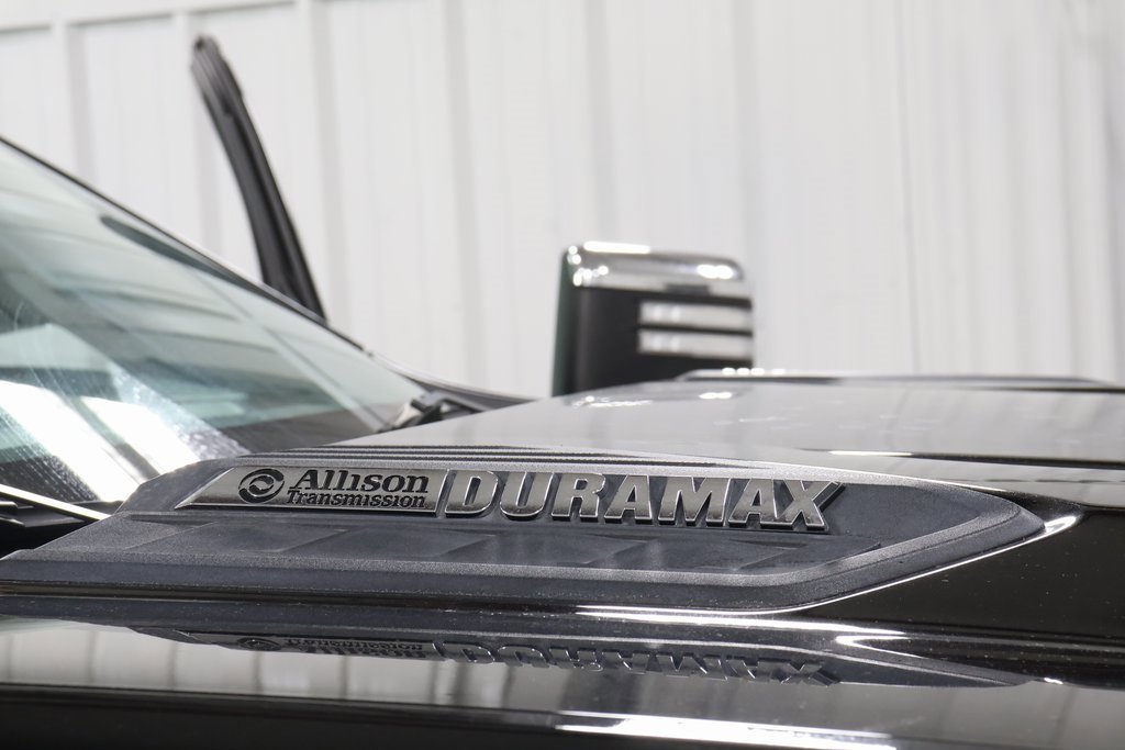 Used 2020 Chevrolet Silverado 2500 LTZ image 32