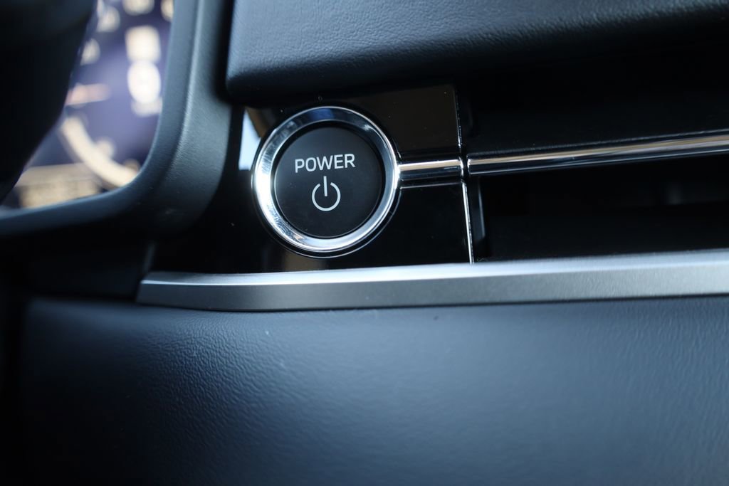 New 2025 Mitsubishi Outlander SE image 26