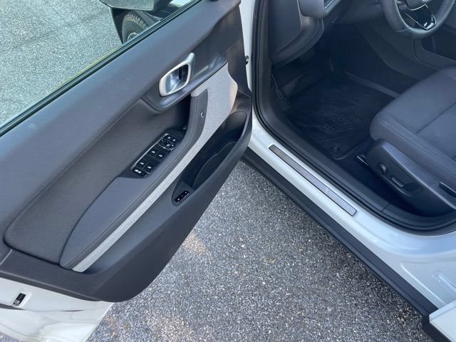 Used 2022 Polestar Polestar 2 AWD/4WD image 11