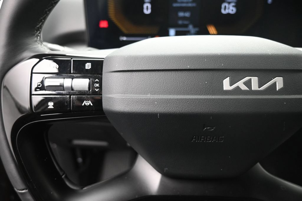Used 2026 Kia Sorento LX FWD image 15