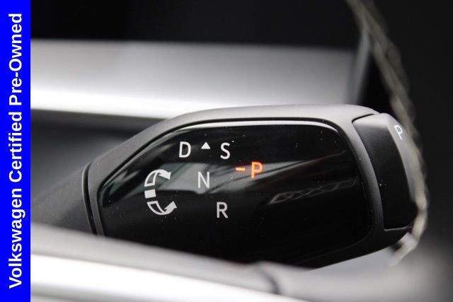 Used 2025 Volkswagen Tiguan SE image 31