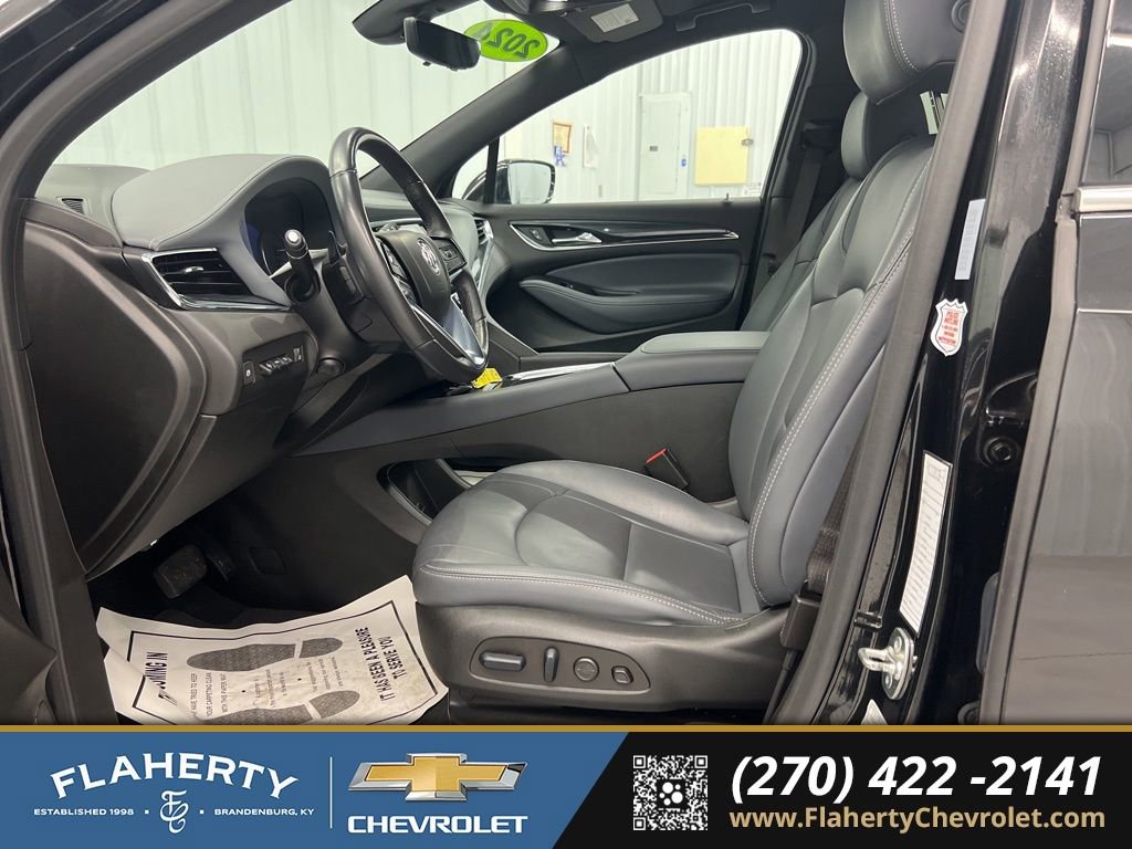 Used 2024 Buick Enclave Premium image 9