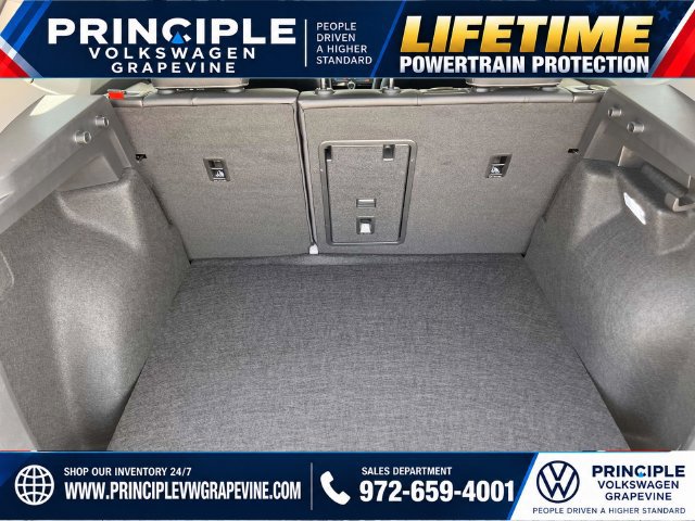 Used 2025 Volkswagen Taos SEL AWD/4WD image 25