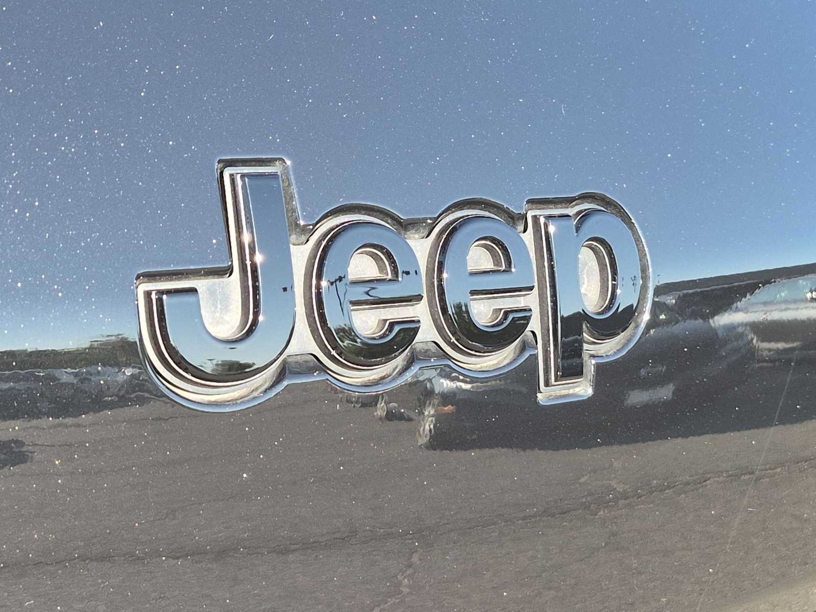 Used 2025 Jeep Grand Cherokee L Altitude AWD/4WD image 12