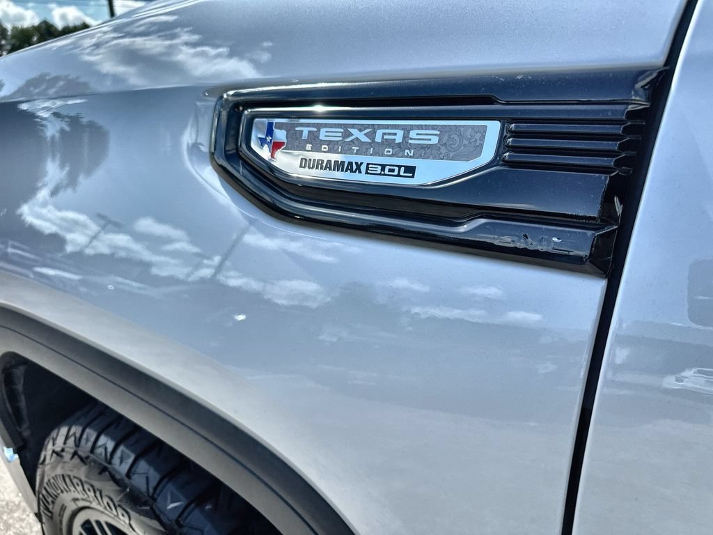Used 2024 GMC Sierra 1500 SLT AWD/4WD image 14