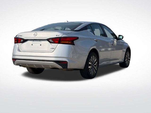 Used 2024 Nissan Altima 2.5 SV AWD/4WD image 8