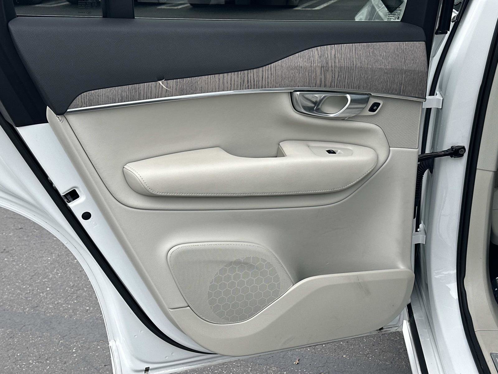 Certified 2023 Volvo XC90 B6 Plus w/ Protection Package Premier image 20