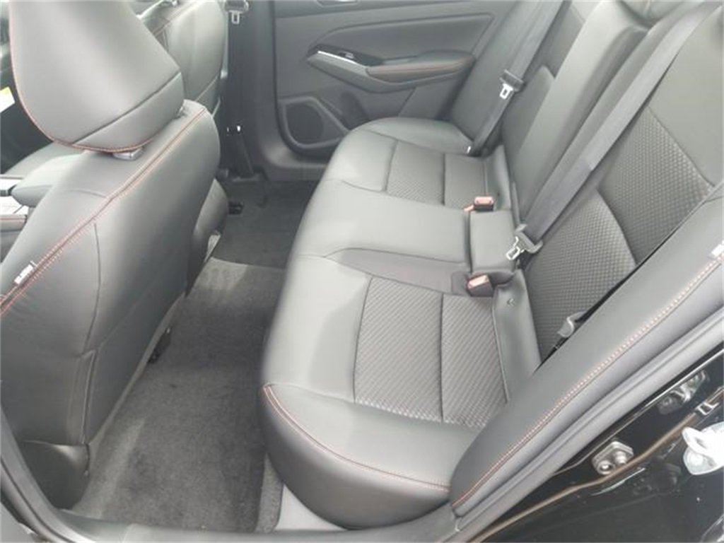 New 2025 Nissan Altima 2.5 SR image 10