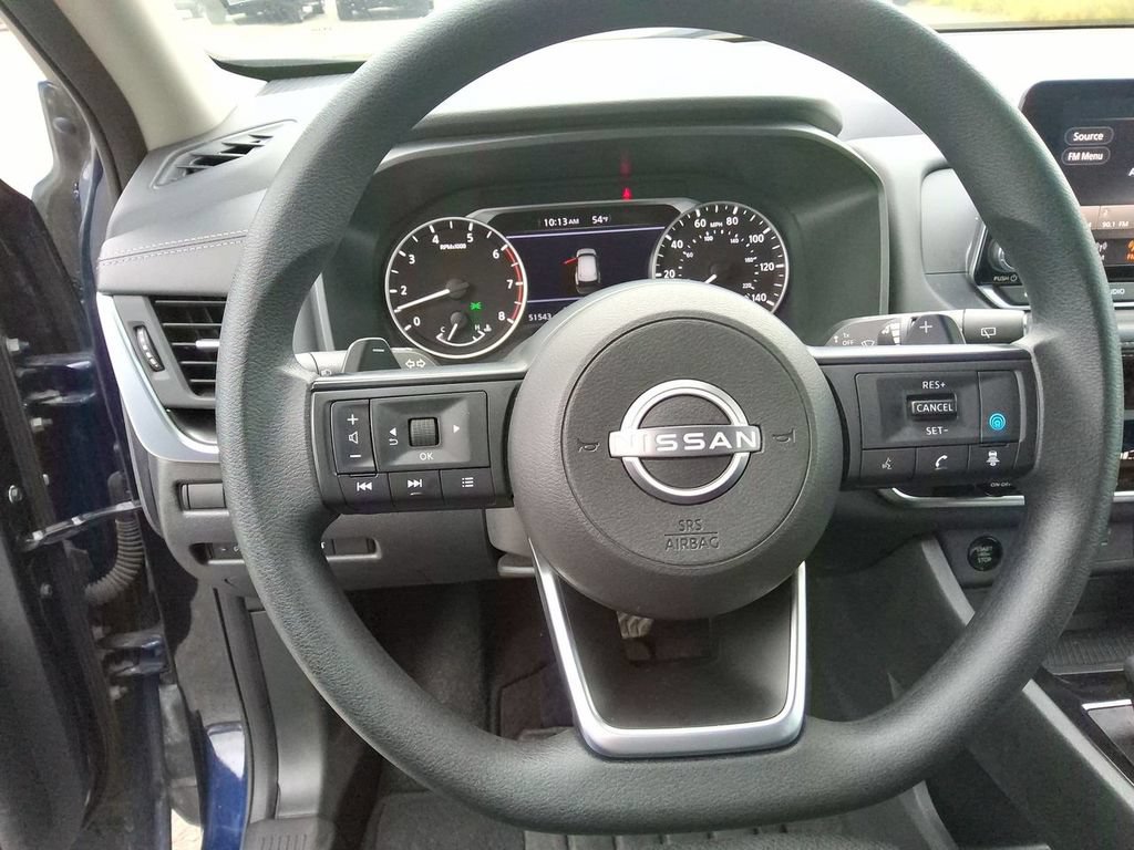 Used 2024 Nissan Rogue SV AWD/4WD image 13