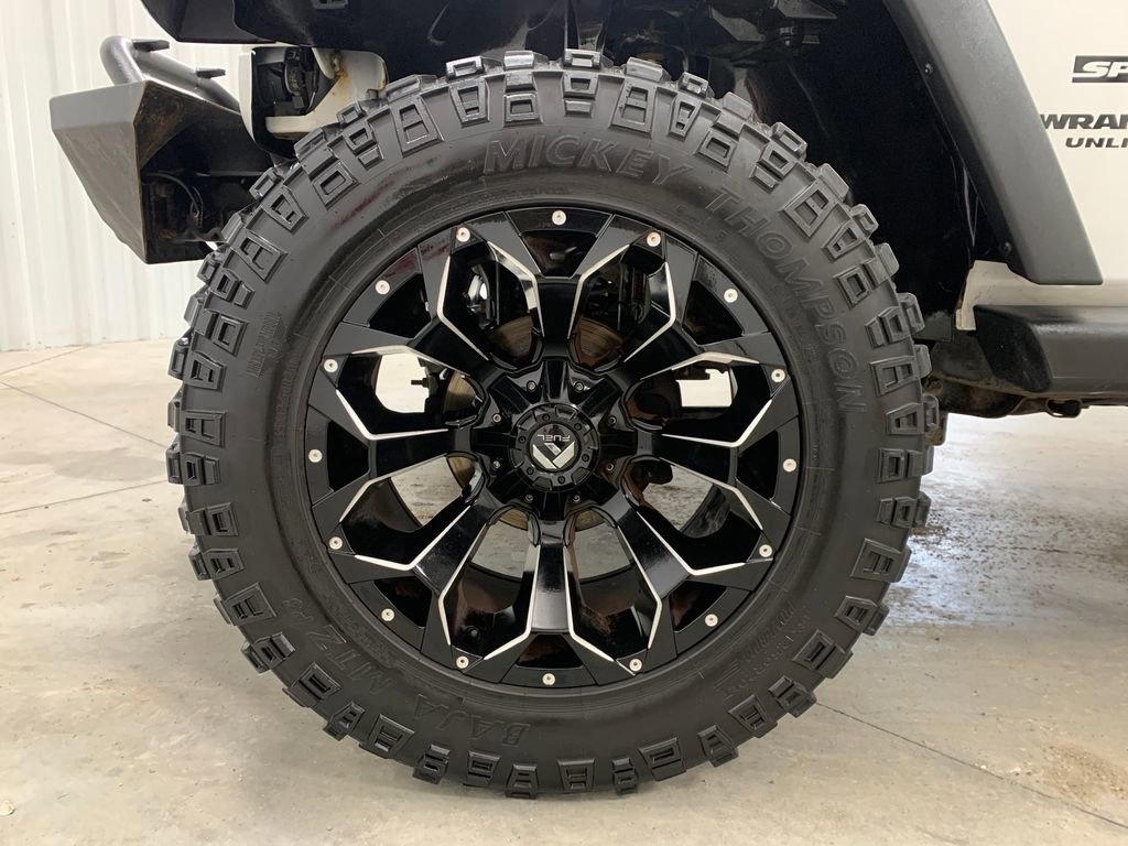 Used 2012 Jeep Wrangler Unlimited Sport image 2