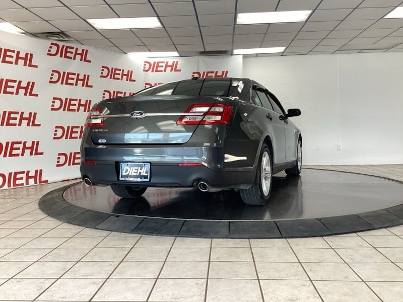 Used 2019 Ford Taurus SE FWD image 7