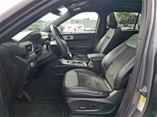Used 2022 Ford Explorer ST-Line w/ Class IV Trailer Tow Package image 17