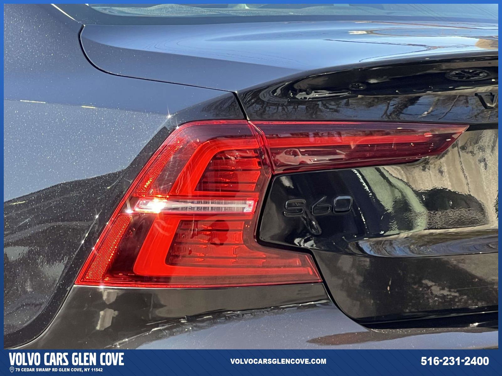Used 2023 Volvo S60 B5 Plus w/ Climate Package image 8