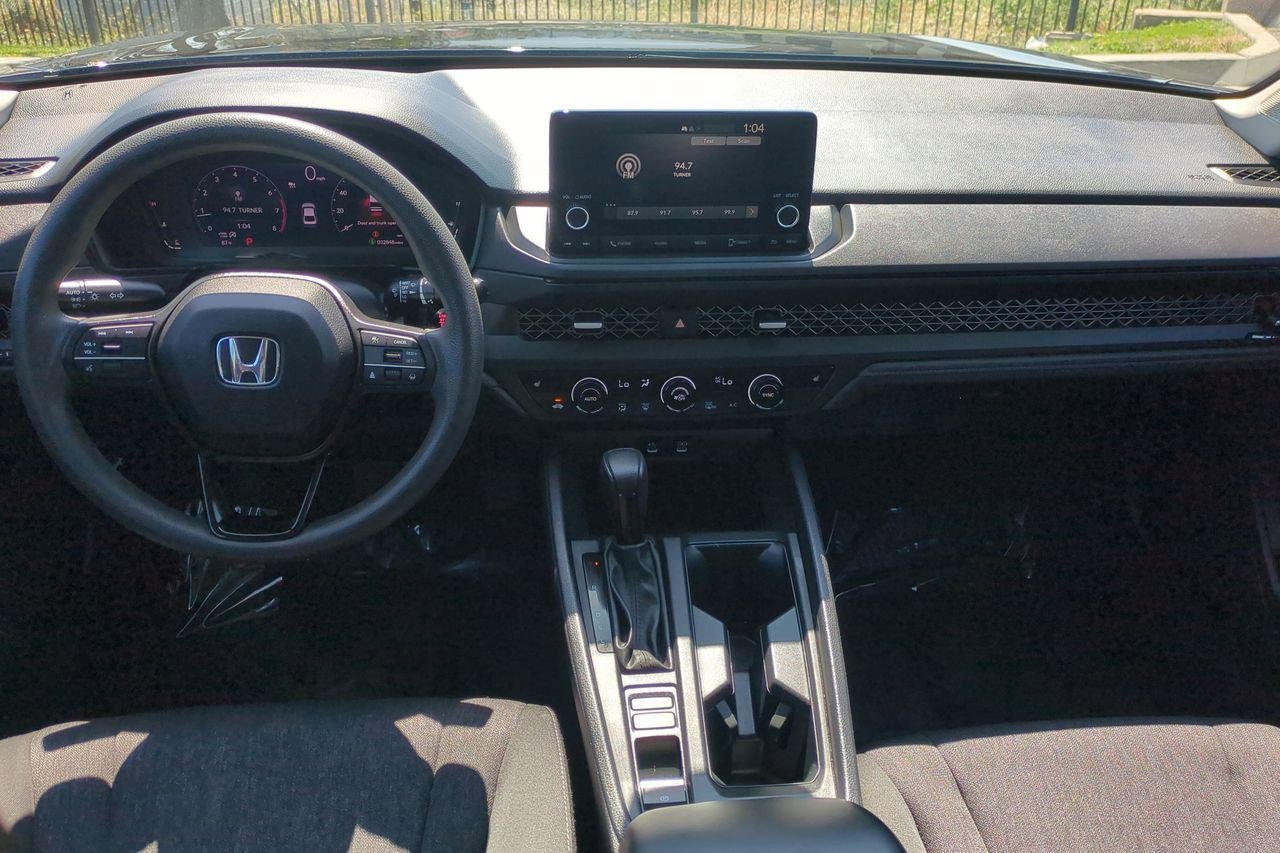Certified 2023 Honda Accord EX image 21