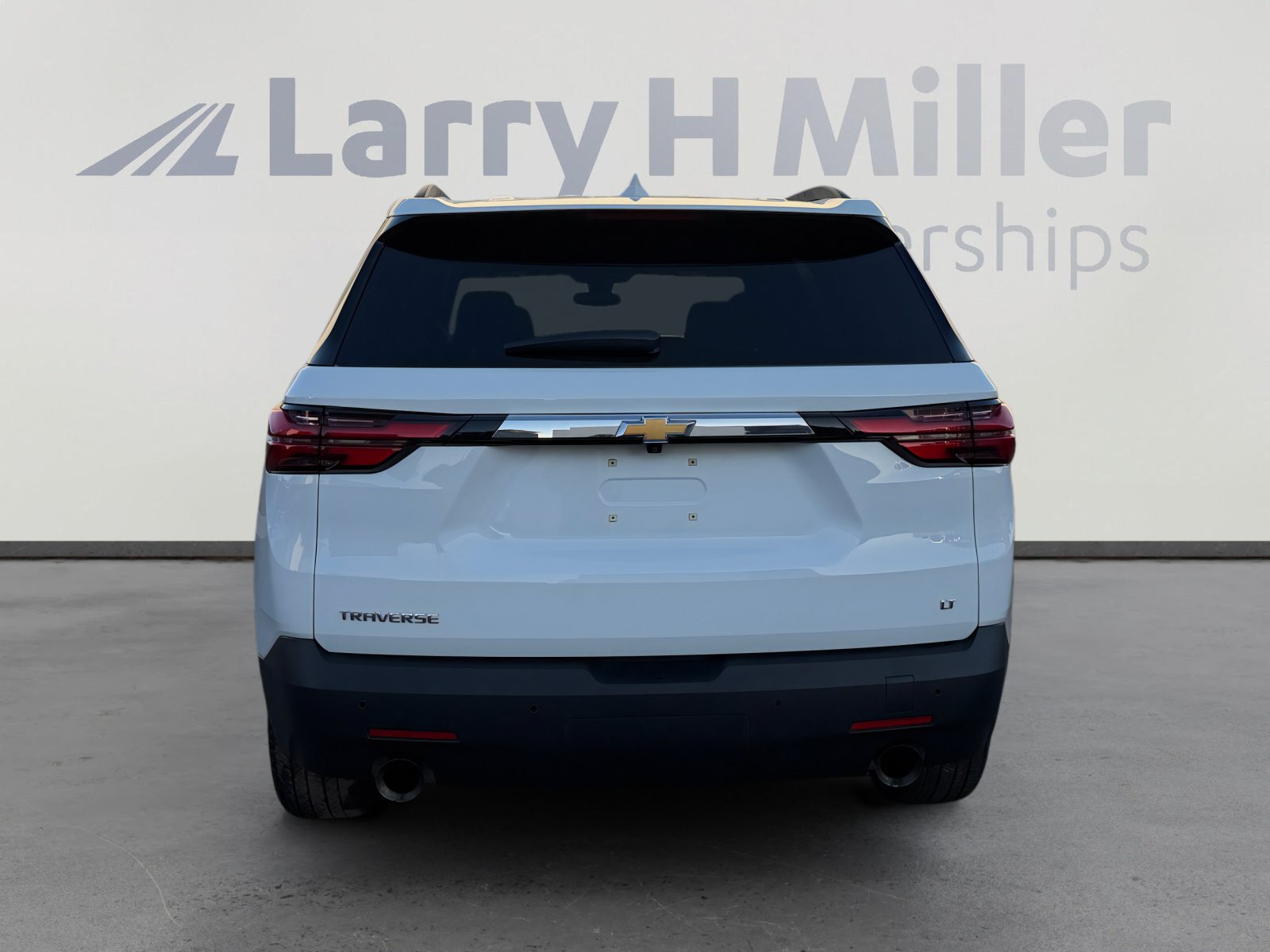 Used 2022 Chevrolet Traverse LT FWD image 4