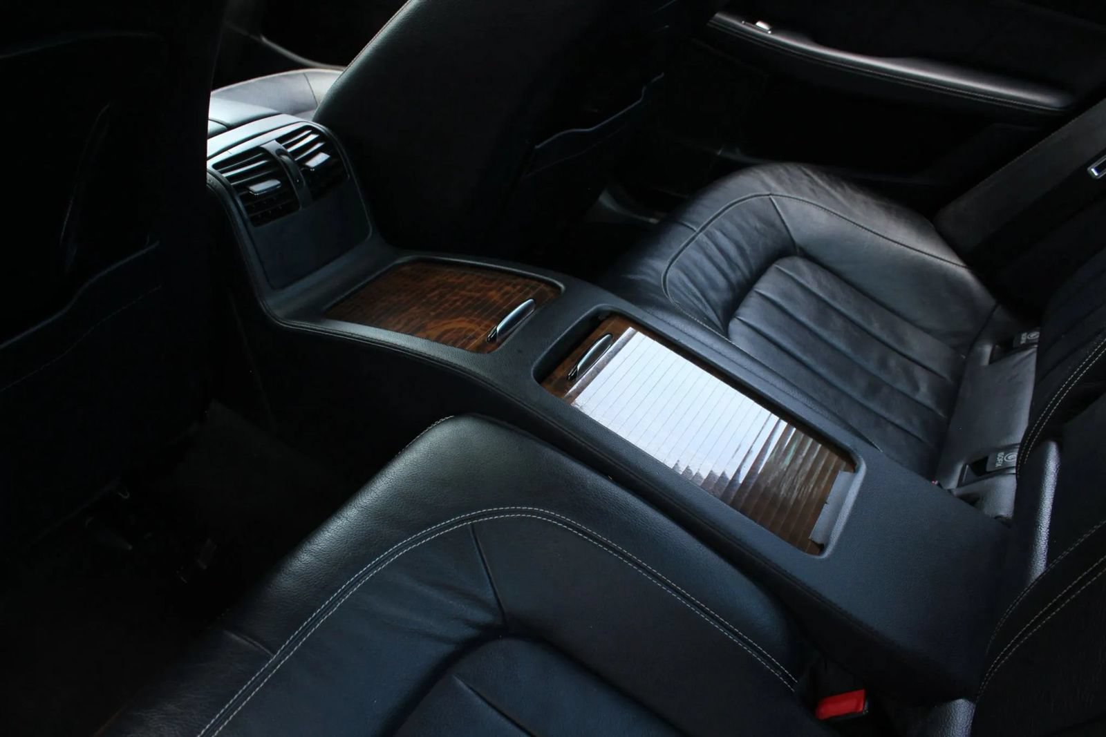 Used 2013 Mercedes-Benz CLS 550 w/ Premium I Pkg image 23