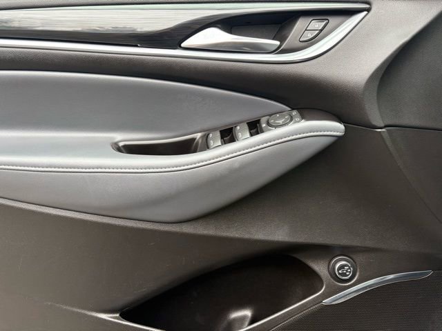 Used 2020 Buick Enclave Essence w/ Sound and Sites Package image 27