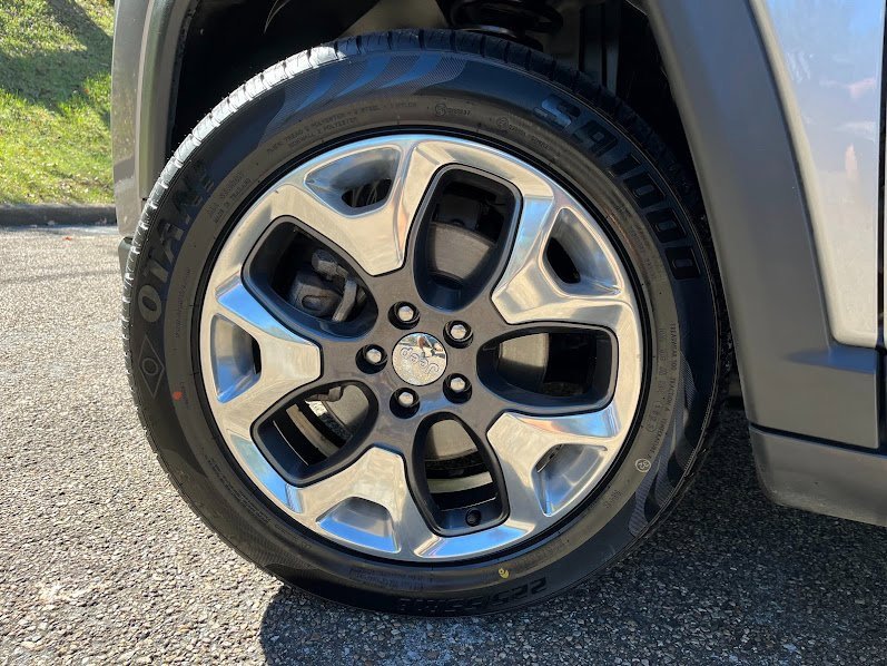 Used 2019 Jeep Compass Limited w/ Safety & Security Group image 48
