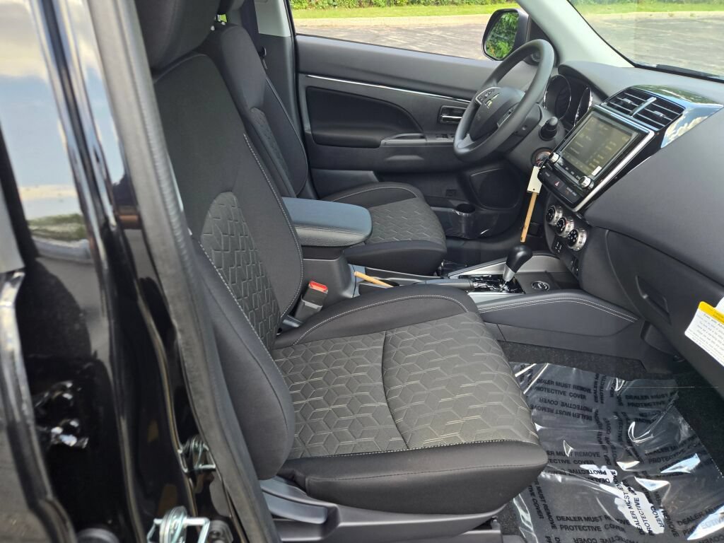 New 2026 Mitsubishi Outlander Sport ES AWD/4WD image 4