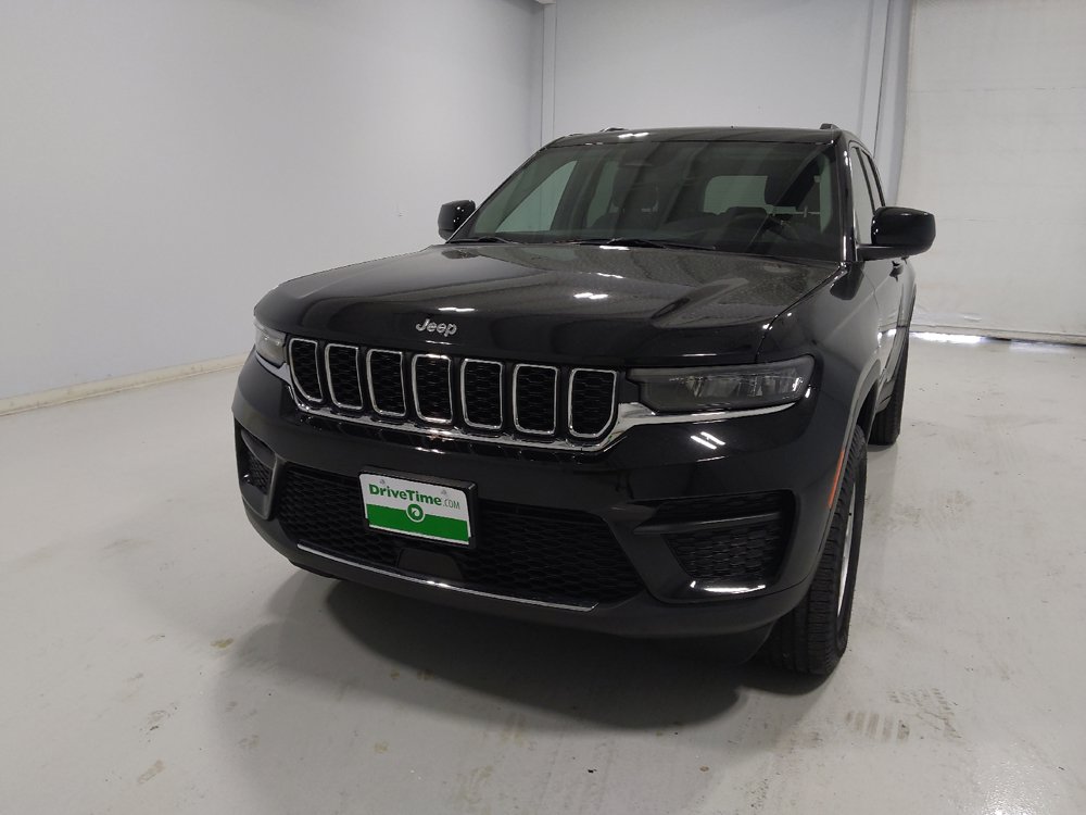 Used 2023 Jeep Grand Cherokee Laredo AWD/4WD image 15