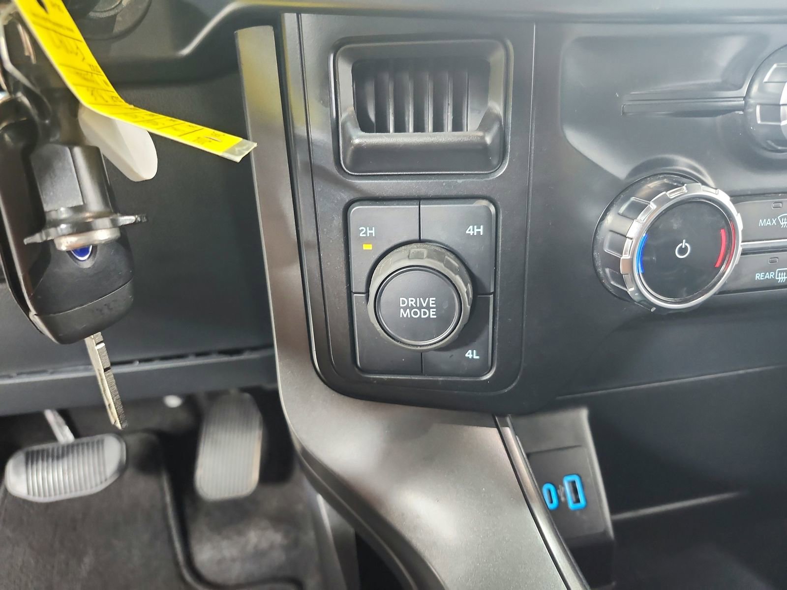 Used 2024 Ford F150 XLT AWD/4WD image 27