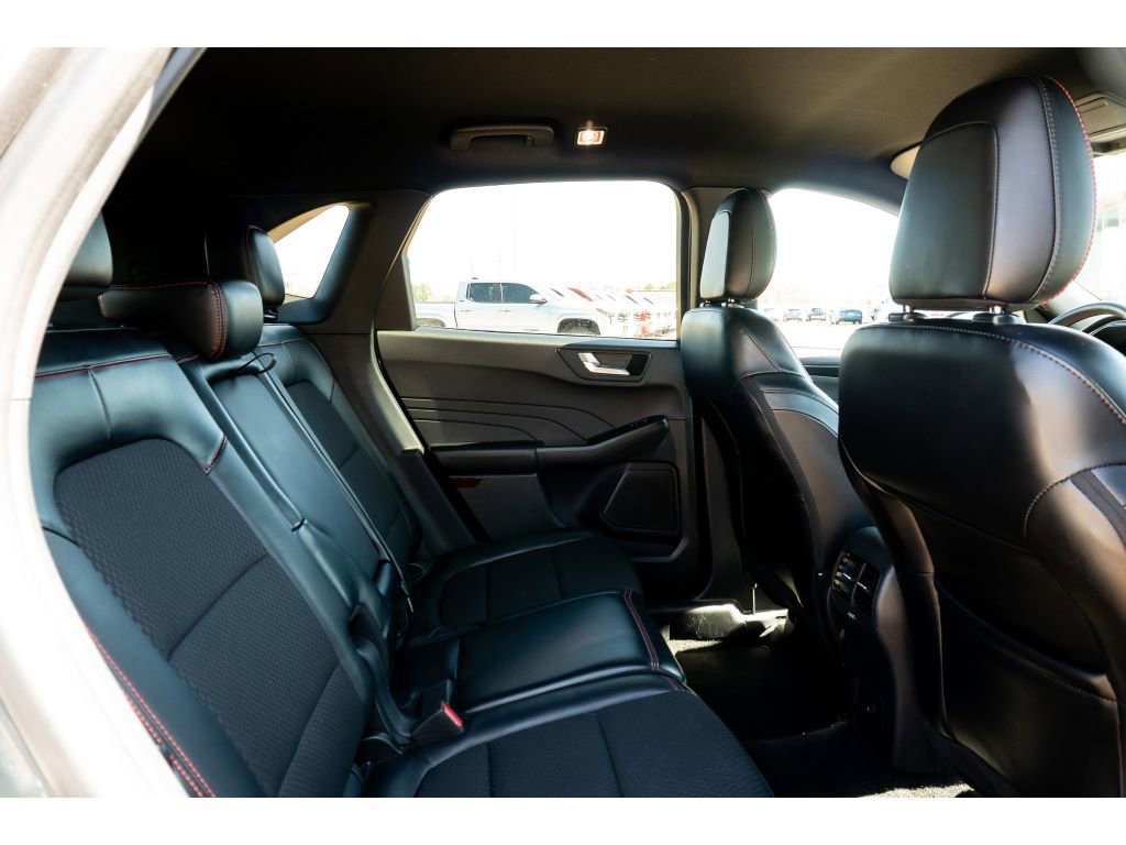 Used 2024 Ford Escape ST-Line image 16