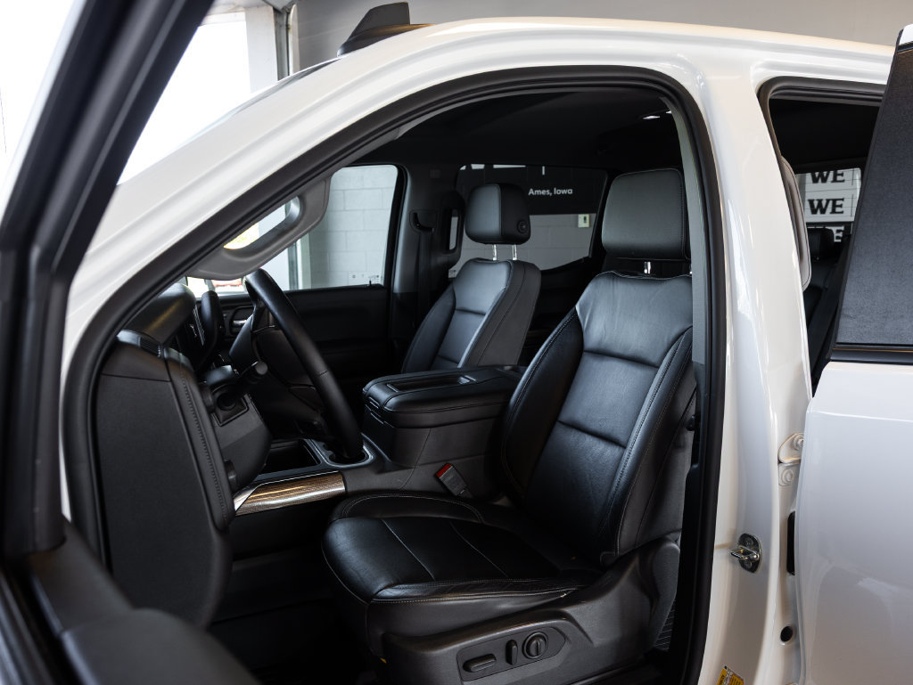 Used 2020 Chevrolet Silverado 1500 LT Trail Boss AWD/4WD image 12