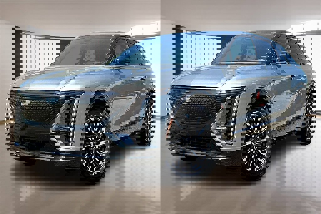 New 2025 Cadillac Lyriq Sport