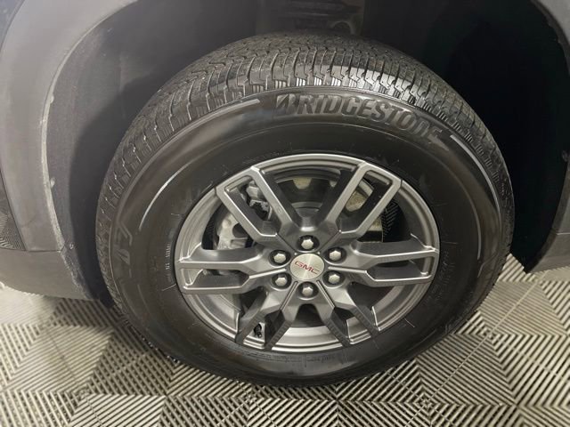 Used 2025 GMC Acadia Elevation image 16