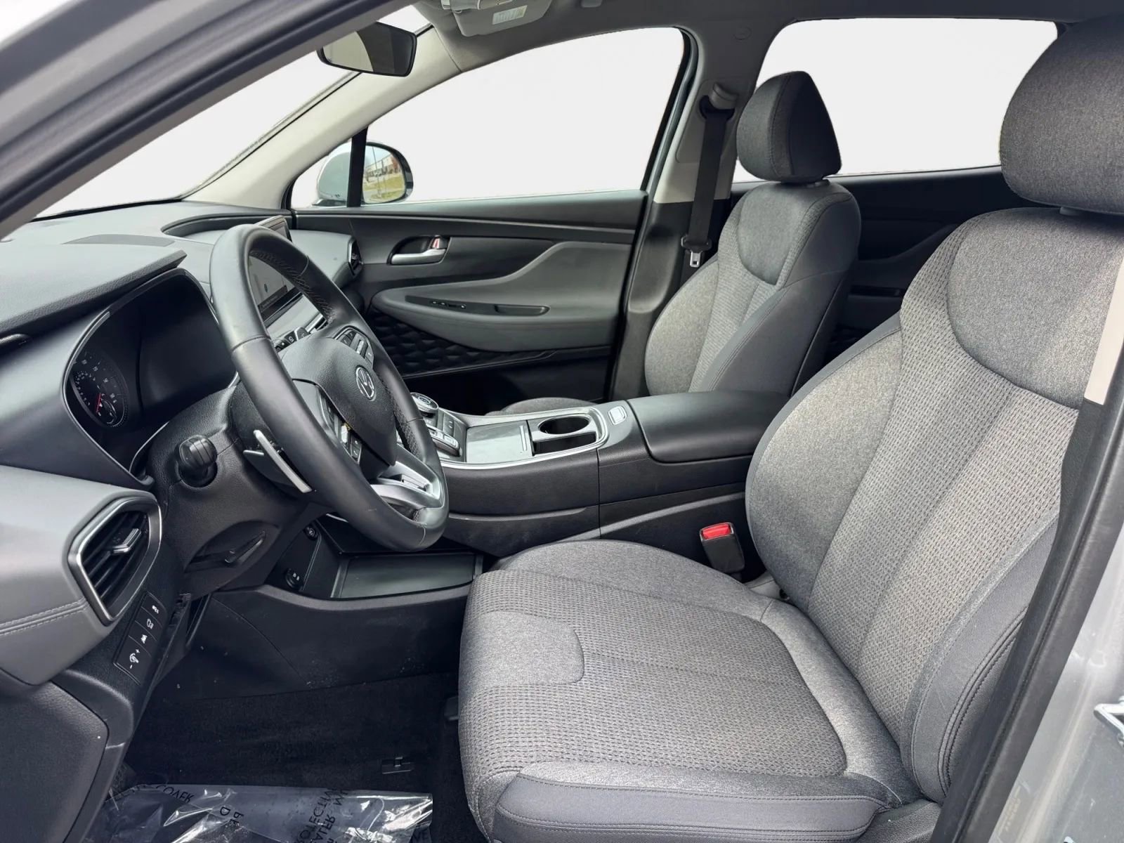 Used 2023 Hyundai Santa Fe SEL image 8