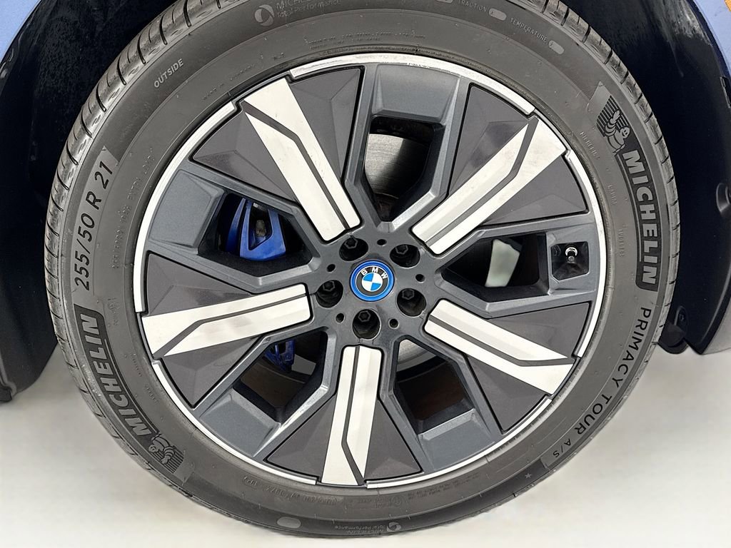 Certified 2023 BMW iX xDrive50 w/ Sport Package AWD/4WD image 30